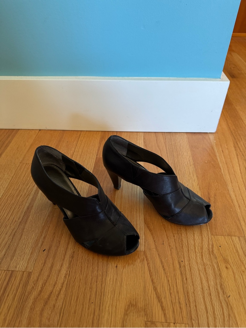 Loft Women’s Black Peep-Toe Heels